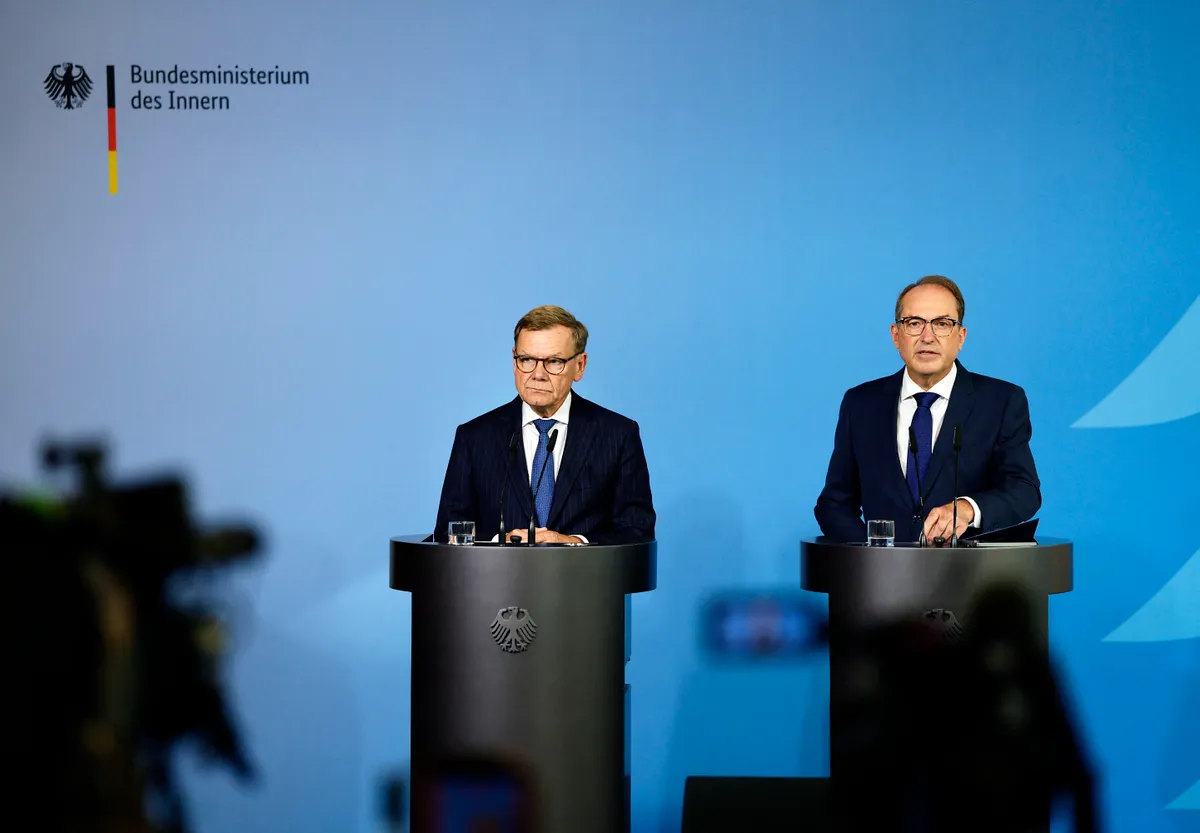 A német külügyminiszter és a német belügyminiszter közös sajtótájékoztatón jelentette ki, hogy Moszkva a felelős az incidensért