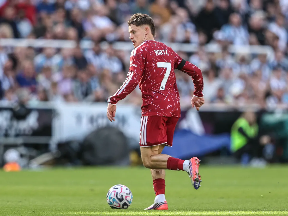 Florian Wirtz of Liverpool dribbles the ball during the Premier League match between Newcastle United and Liverpool at St. James's Park in Newcastle, United Kingdom, on August 23, 2026. (Photo by Alfie Cosgrove/News Images/NurPhoto) (Photo by News Images / NurPhoto via AFP)