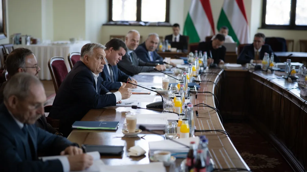 Megkezdődött az Orbán-kormányok  minősített kormányhatározatainak felülvizsgálata, és már az első 13 dokumentumot nyilvánosságra is hozta a Miniszterelnökség (Forrás: Facebook)