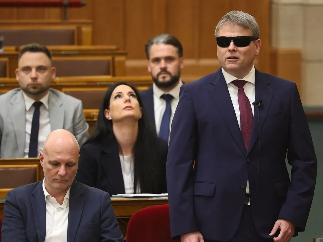 Szeptember 20-áig ellenőrizniük kell a lakcímüket egyes családoknak, hogy novemberben megérkezzen az iskolakezdési támogatás második része.