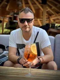 Szerző képe