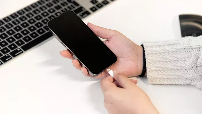 Gyorsan merül az iPhone? Így derítheted ki, mi az oka
