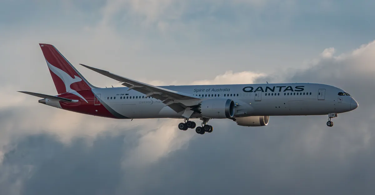 Kényszerleszállással szakította meg Sydney-be tartó útját a Qantas
