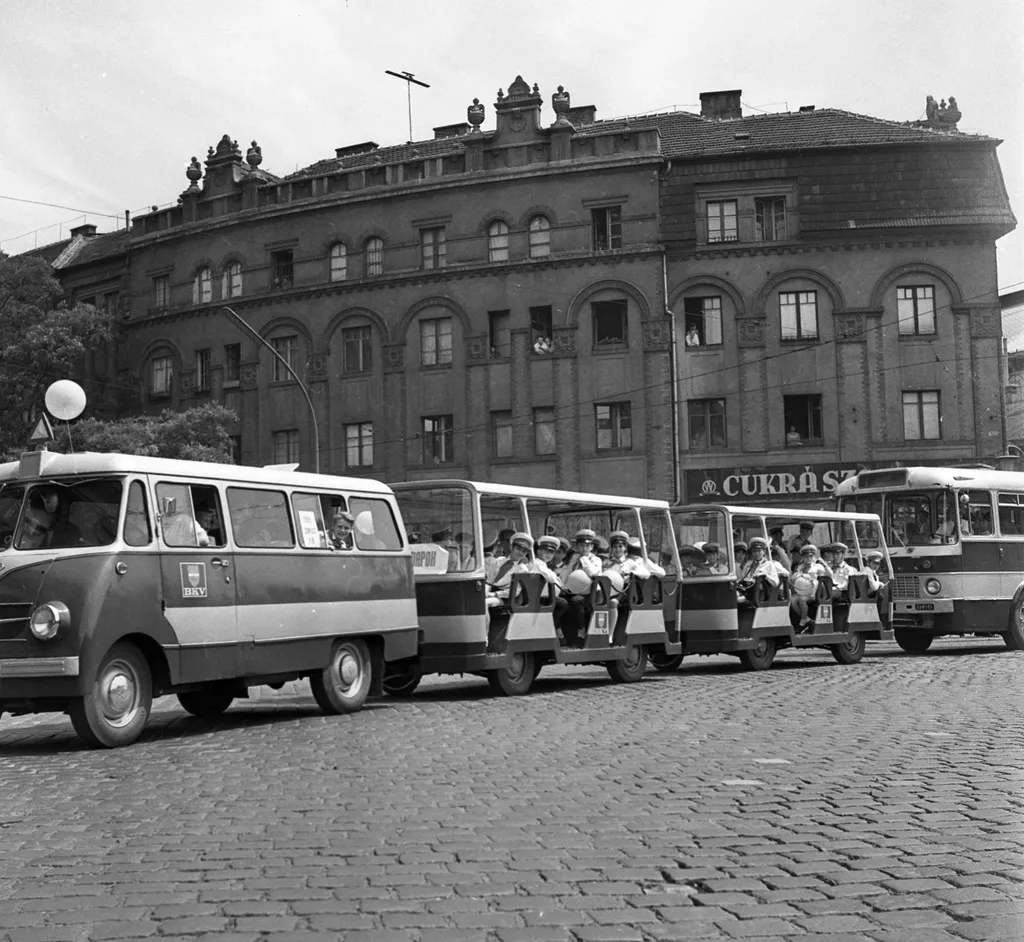 Westend-ház, Nyugati tér, Fortepan