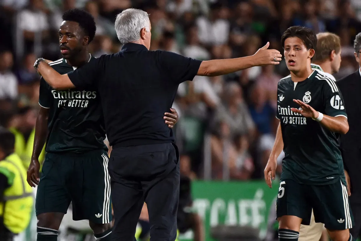 José Mourinho a 68. percben lecserélte Arda Gülert az Elche–Real Madrid bajnoki mérkőzésen