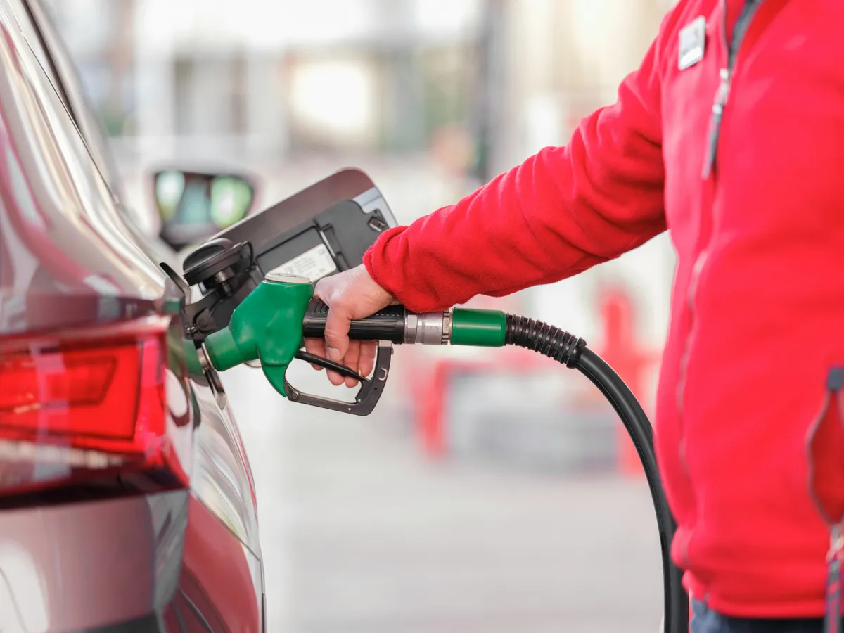 e-üzemanyag, szén-dioxid, e-kerozin, e-benzin, szintetikus üzemanyag, Szegedi Tudományegyetem, SZTE, megújuló energia, zöld hidrogén, Janáky Csaba Az e-üzemanyag előállítását magyar kutatók vizsgálják Szegeden
