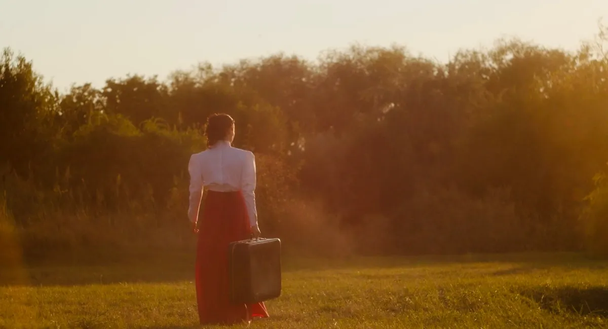 Korday Péter filmje, a Soft Floating in the Fields of Spheres