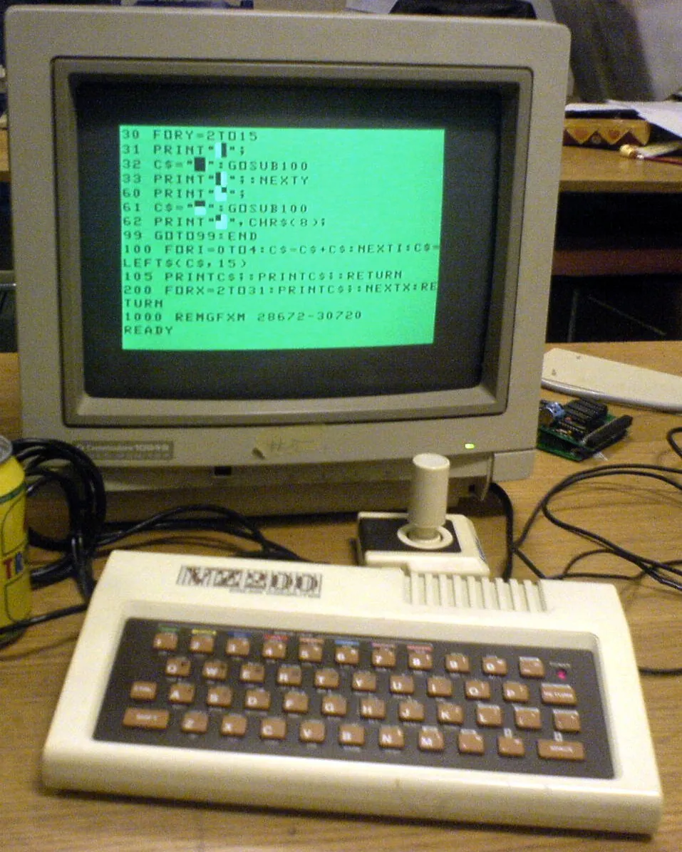 Korabeli Commodore 1084S monitor egy VTech VZ 200 számítógéppel