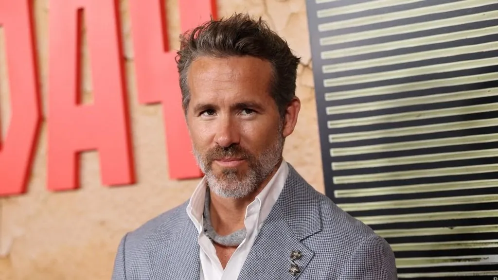 Újabb magyar helyszínt szúrtak ki a Mayday című filmben. Ryan Reynolds produkciójában Rákóczibánya főútja is feltűnik.