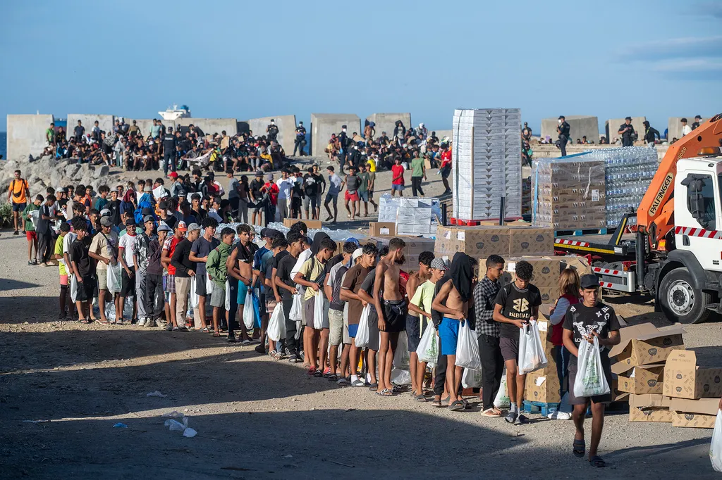 Ceuta, Spanyolország, Afrika, migráció, migránsok, Marokkó