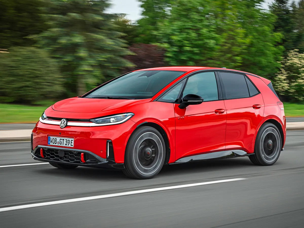 A kormányra helyezték a GTI-üzemmódot aktiváló kapcsolót a Volkswagen konstruktőrei.