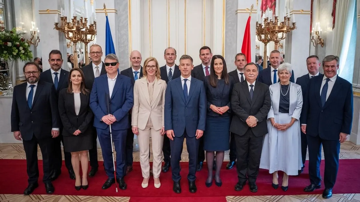 Nagy Attila Tibor úgy vélekedett, a Magyar Péter vezette kormány tagjainak legalább a felét le kéne váltani, ugyanis nem igazán váltották be a hozzájuk fűzött reményeket (Forrás: Facebook)