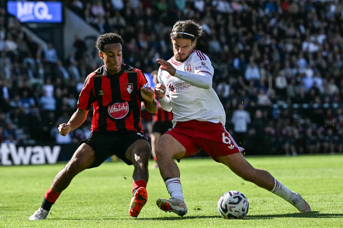 Kerkez Milos (jobbra) hűvös fogadtatásban részesült Bournemouth-ban
