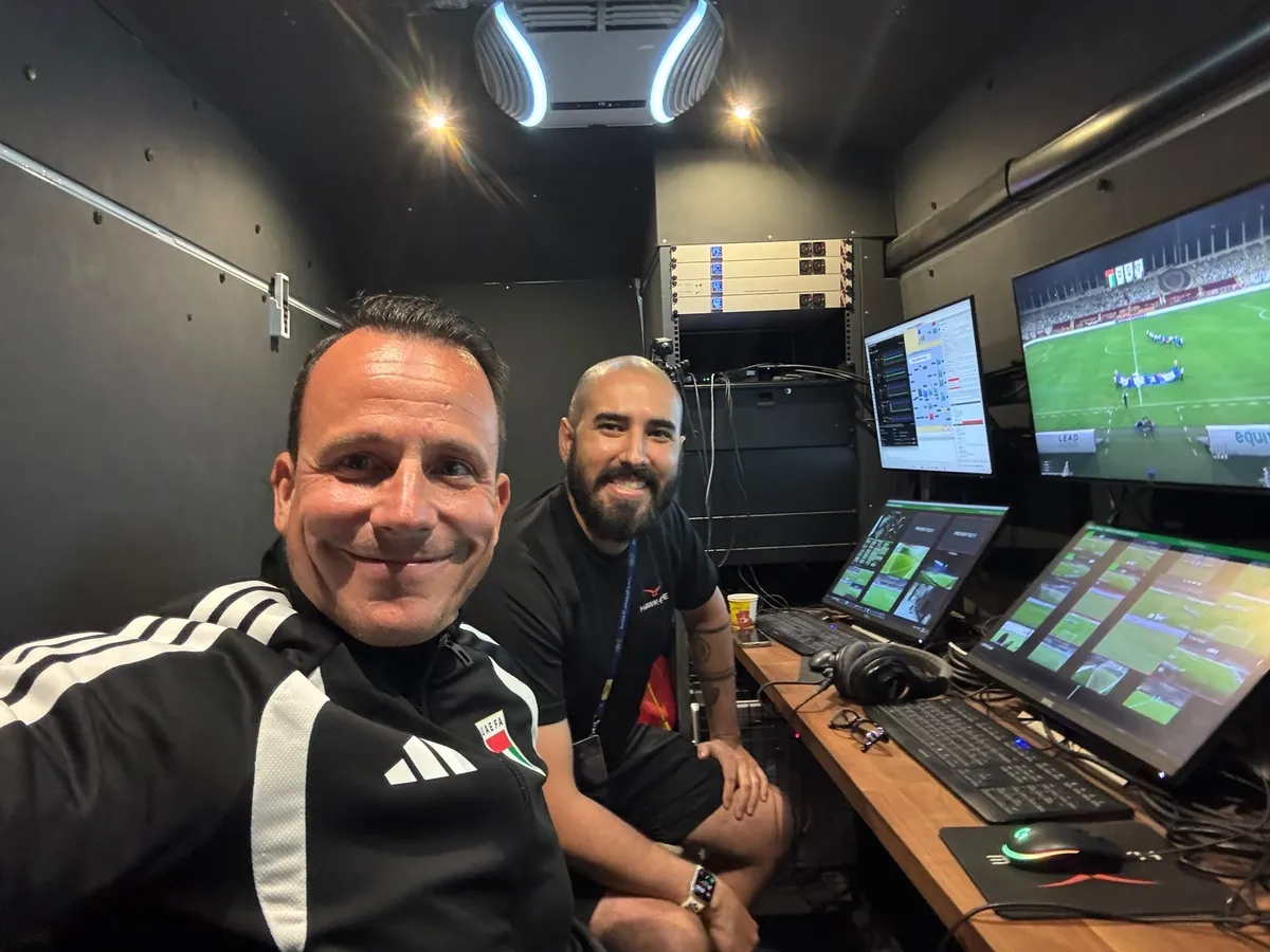 Vad István (balra) szerint a modern futballnak szüksége van a VAR-ra