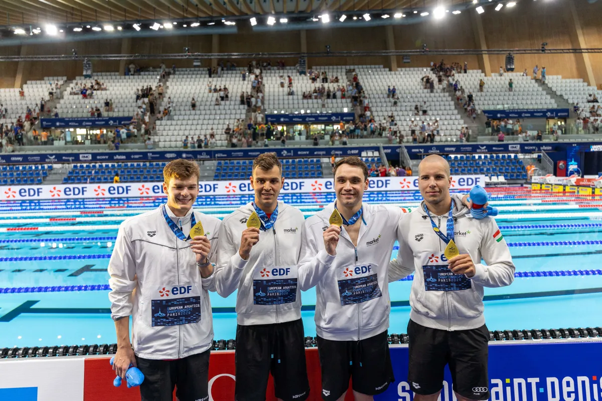 A Kós Hubert, Németh Nándor, Milák Kristóf, Szabó Szebasztián összetételű férfi váltó aranyérmes lett Párizsban