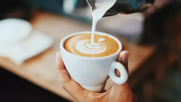 Lemondanál a koffeinről? Ezek a tünetek már az első napon jelentkezhetnek