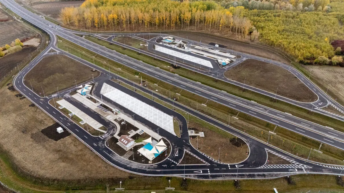 Origoa Elkészült az M49-es autópálya első üteme - ORIGO