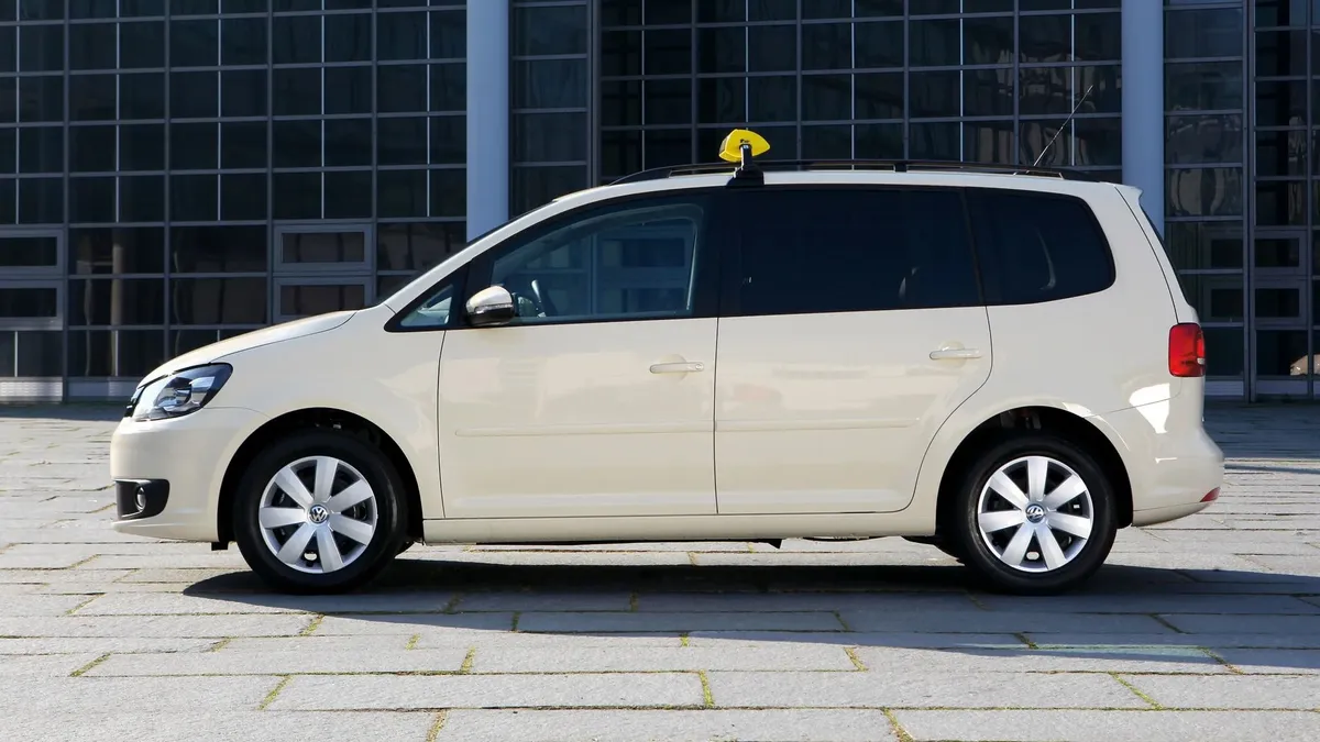 Origoa Ezeknél a használt autóknál nagy az esély, hogy taxik voltak - ORIGO