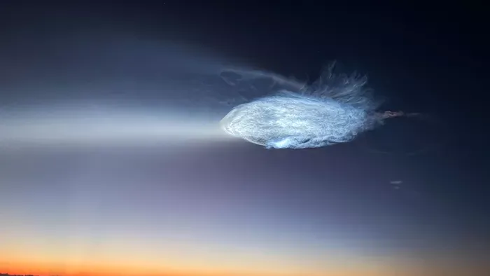 Űrmedúza látható a  SpaceX floridai indításakor