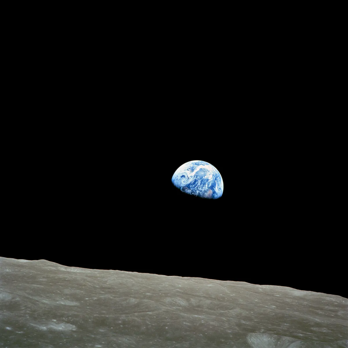1968-ban az Apollo–8 küldetés során megszületett a híres Földfelkelte-felvétel