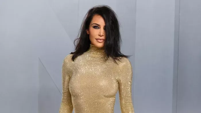 Kim Kardashian megint túltolta? Annyit elárulunk, nem garbóban pózolt