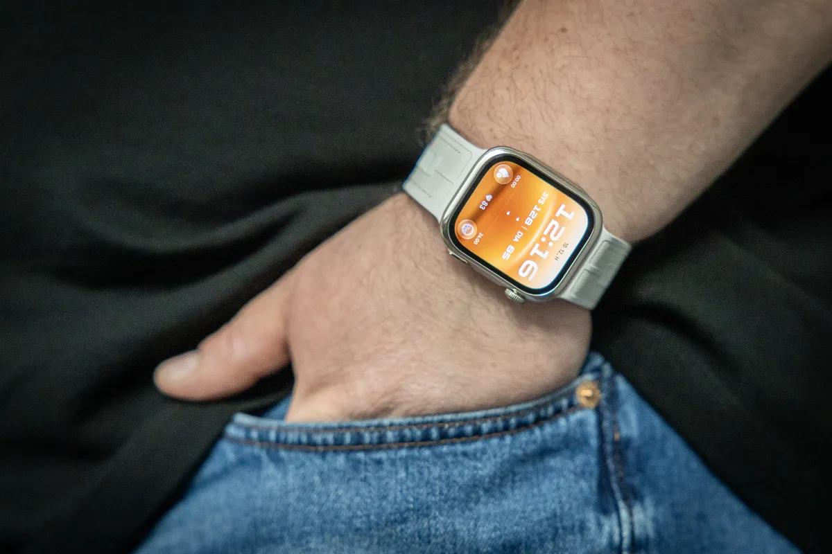 20261012 Budapest, Huawei D3 SmartWatch. Fotó: ORIGO
