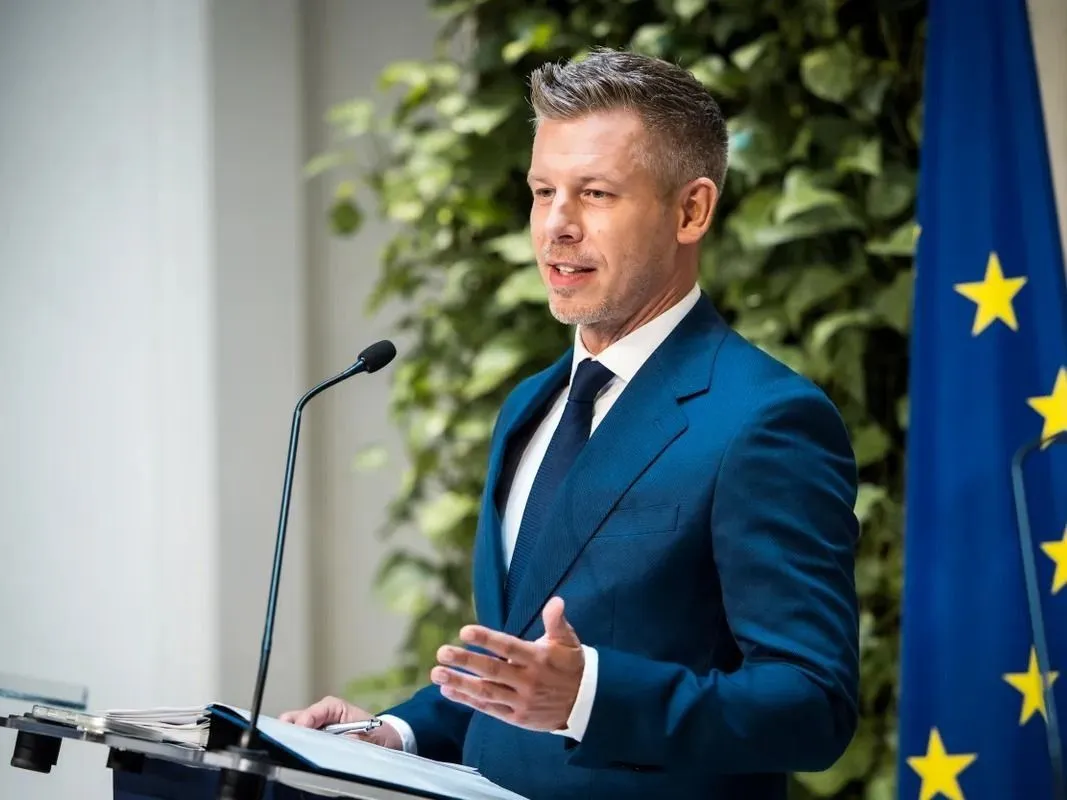 Az EU-csúcs az 1956-os magyar forradalom és szabadságharc előtti tisztelgéssel kezdődik.