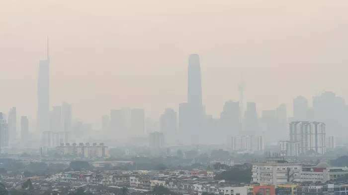 Délkelet-Ázsia rákfenéje, a haze – az olajpálma ültetvények piszkos titka