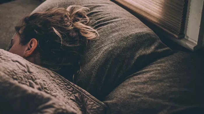 Veszélyes TikTok-trend terjed, ezt soha ne tedd alváskor