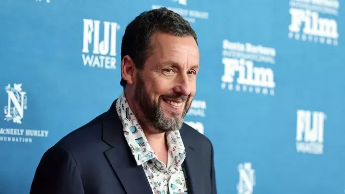Adam Sandler különleges ajándékot kapott az olasz élvonalban szereplő focicsapattól - videó