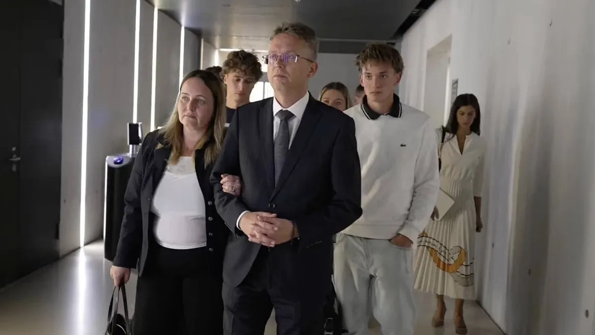Hankó Balázs és felesége (Fotó: Képernyőkép)