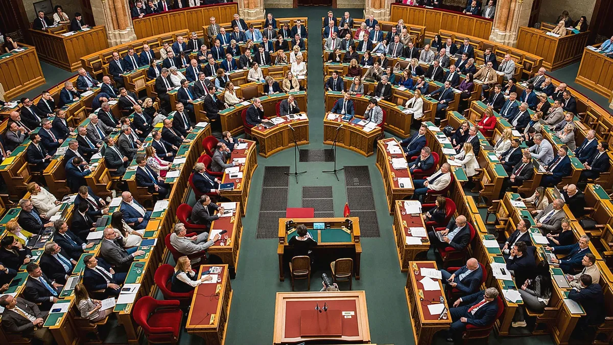 A Miniszterelnökség közlése szerint az új alkotmány előkészítésében több állami, parlamenti, szakmai és társadalmi szereplő is részt vesz majd