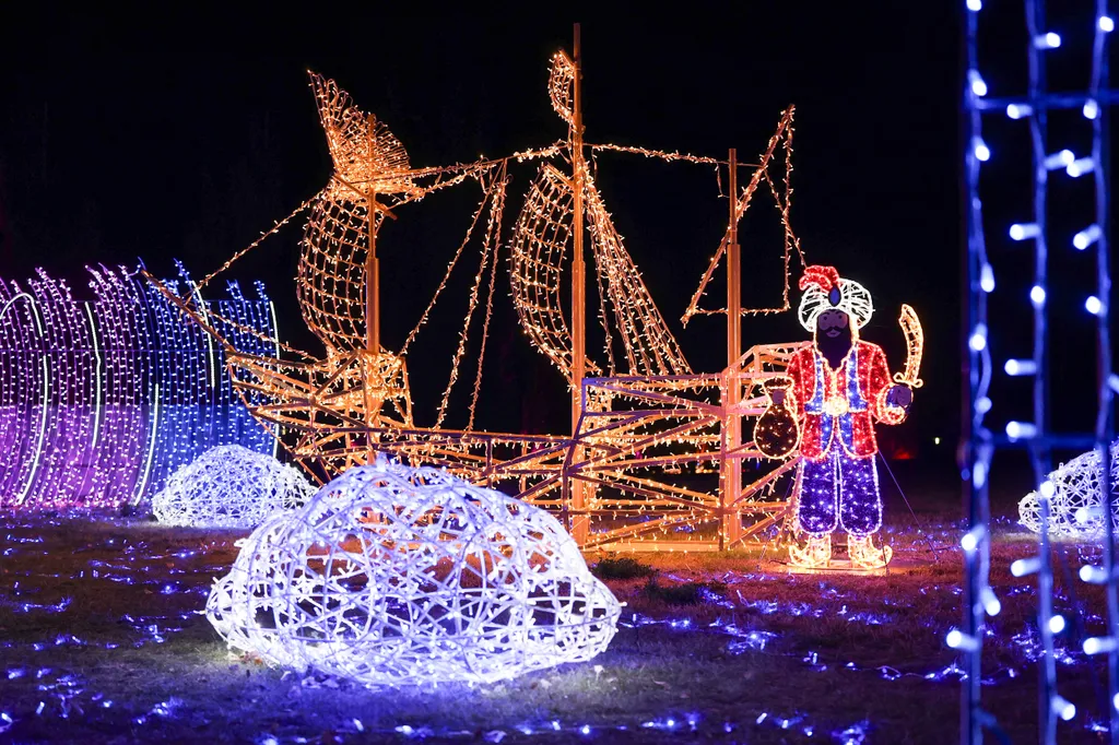 A park közepén lévő tónál (Angersee) egy teljesen új technológiájú lézeres vízi show-t és vetítéseket láthatnak a látogatók.